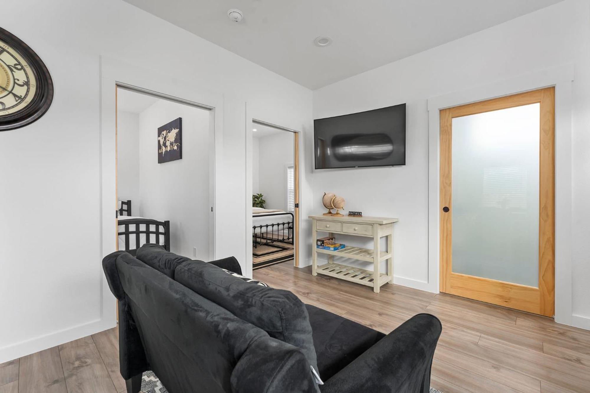 Hidden Cottage Mins To Main St And Sleeps 4 Fredericksburg Exteriör bild