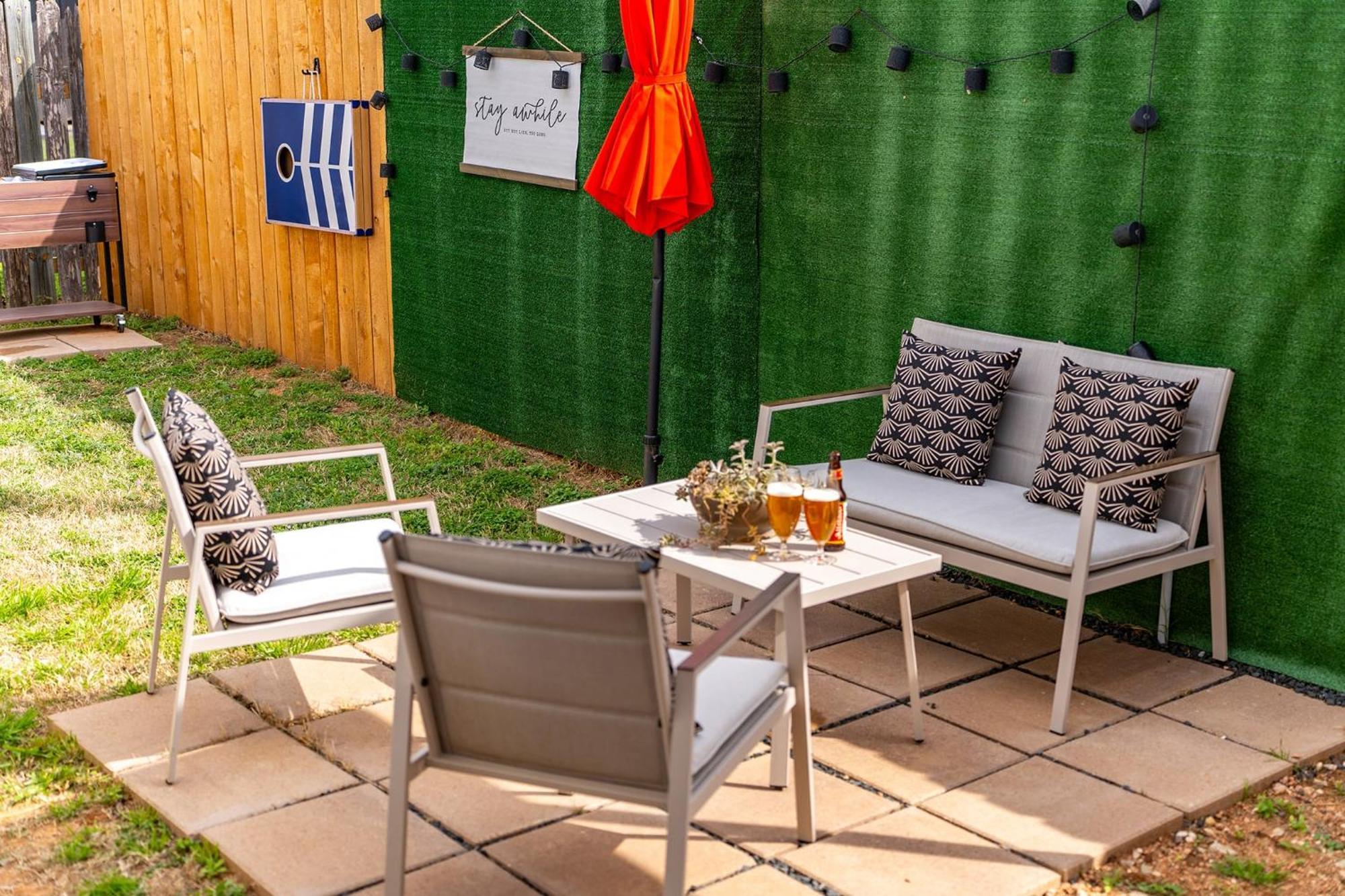 Hidden Cottage Mins To Main St And Sleeps 4 Fredericksburg Exteriör bild